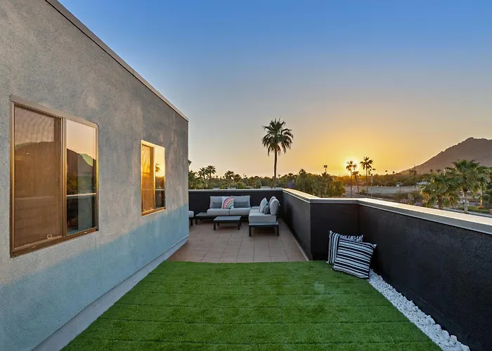 Villa Perfect Friends Escape In Old Town With Pool Access And Roof Deck!