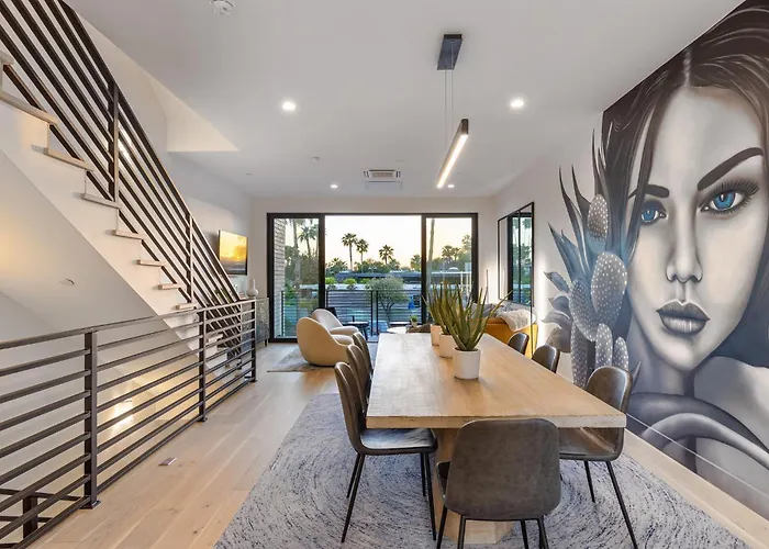 Perfect Friends Escape In Old Town With Pool Access And Roof Deck! Villa