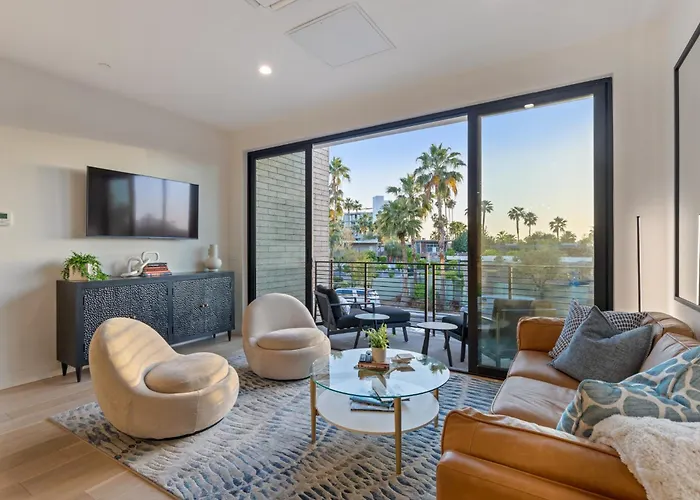 Villa Perfect Friends Escape In Old Town With Pool Access And Roof Deck!